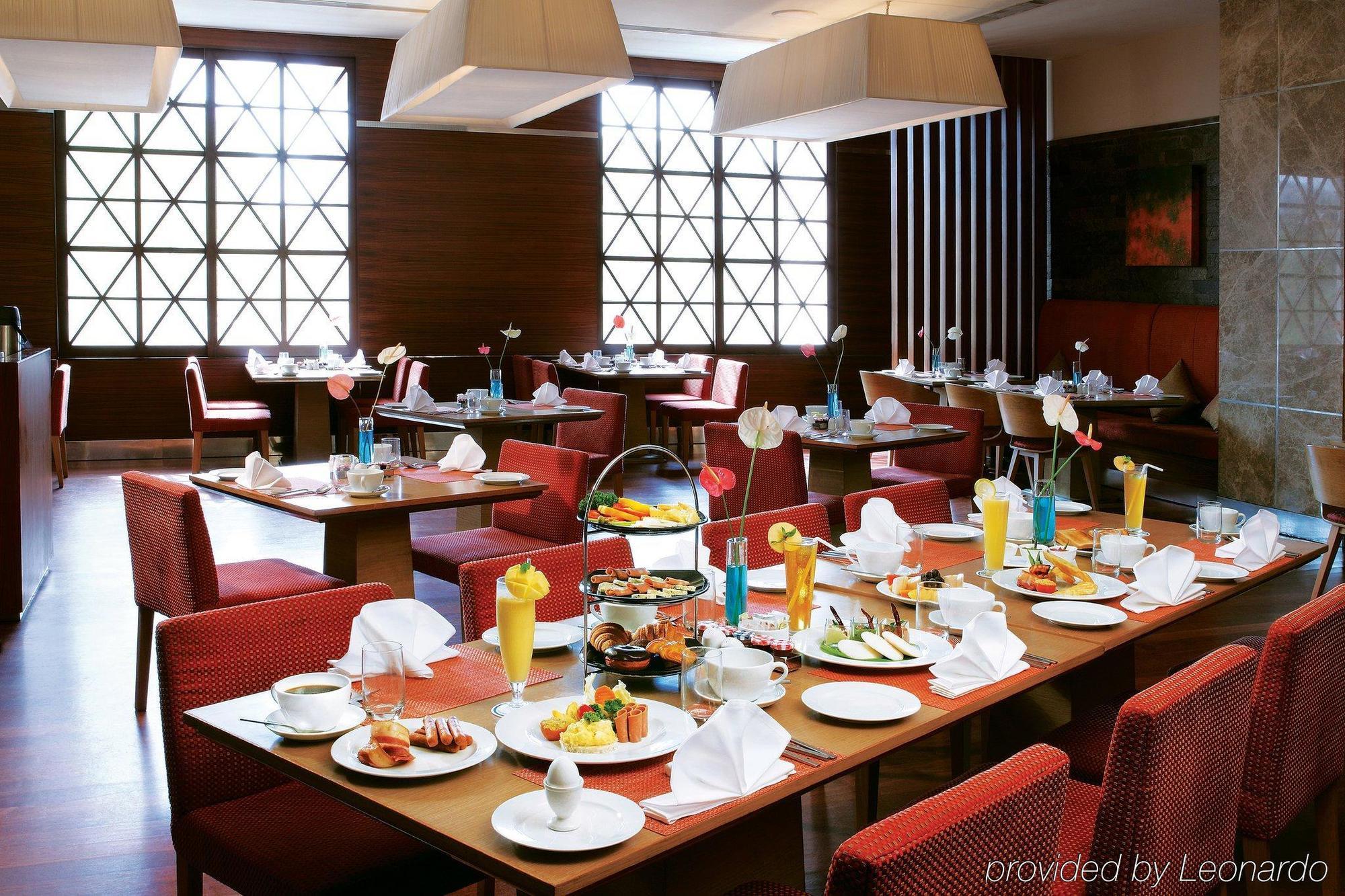 Hyatt Regency Trivandrum تريفِندرم المطعم الصورة